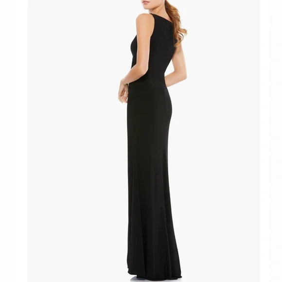 Ieena for Mac Duggal Black Ruched Jersey Gown - Picture 2 of 12